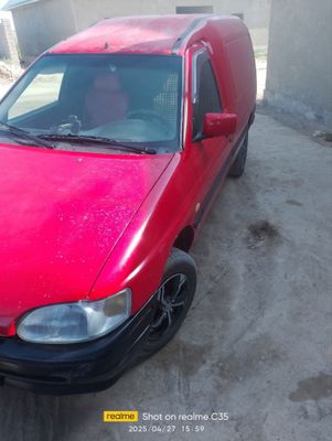 Ford Escort 1995 yil
