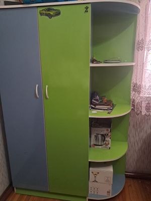 Detskiy shkaf holati yaxshi saqlangan