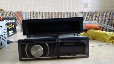 Pioneer magnitafon original satiladi