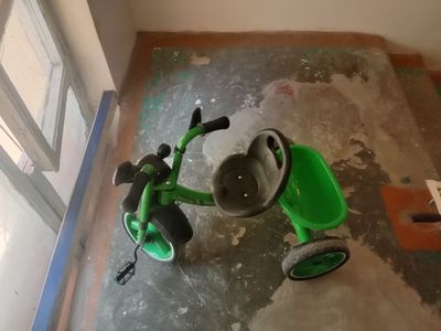 Трёхколёсный велосипед