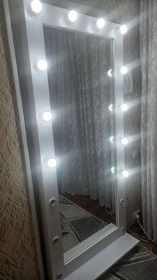 Зеркало с подсветкой