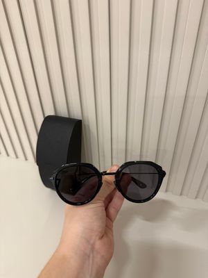 Продаю очки Prada, оригинал