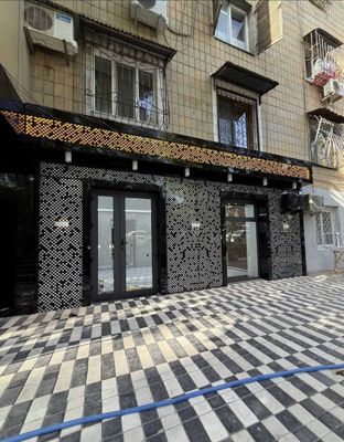 Аренда офиса в центре ЦУМ, Школа 110 / Коммерческое помещение