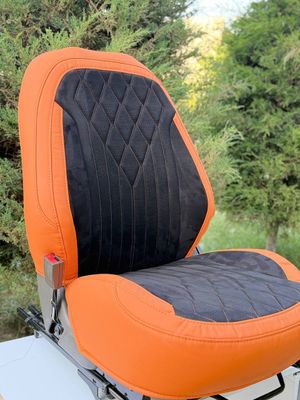 Cobolt/Diamond Orange, Lacoste, Parlament narx 65$