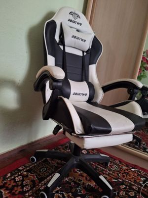 Kreslo sotiladi xolati zor