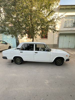 vaz2107 sotiladi