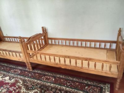 Krovatlar sotiladi, holati zoʻr