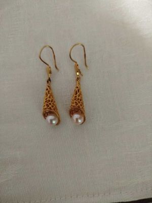 продам золотые серьги 750 пробы