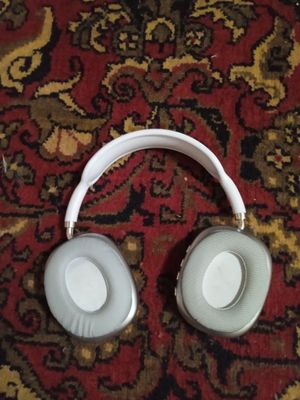 Quloqchin P9 Kuchli bass komfort Holati yangi