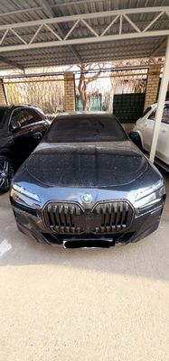 Bmw xDrive 760i full