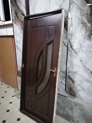 Продам дверь мдф и детскую кроватку
