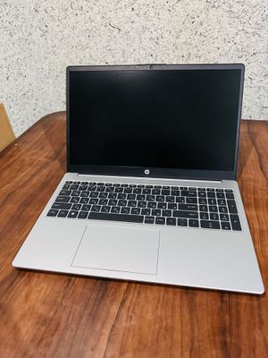 Hp noutbuk ideal holatda juda kam ishlagan