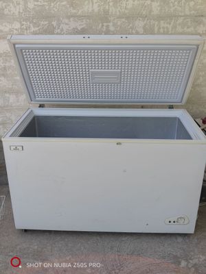 Морозильник Berg 400