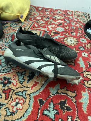 Adidas predator razmer : 42