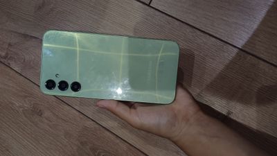 Samsung A24. Без гарантии
