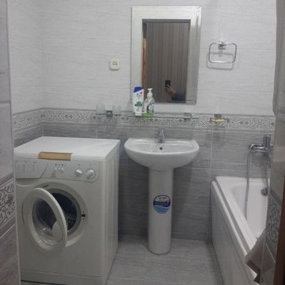 Bodomzor va Minor metrosi yaqinida kvartira