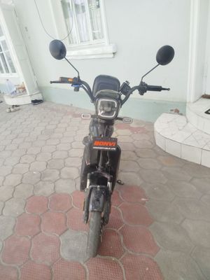 Skuter chontak sotiladi