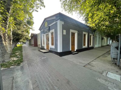 Продается офис ориентир — пересечение улиц Узбекистанская и Исаева.