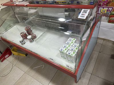 холодилник витрина рабочий