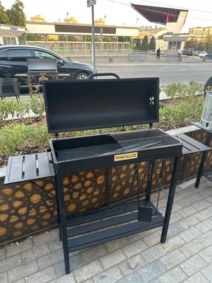Mangal shashlik uchun qora