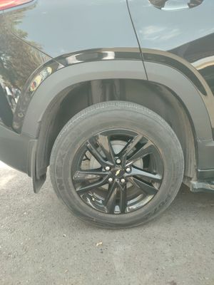 Treker 2 zavod R16 diska balon sotiladi qoraga boyalgan