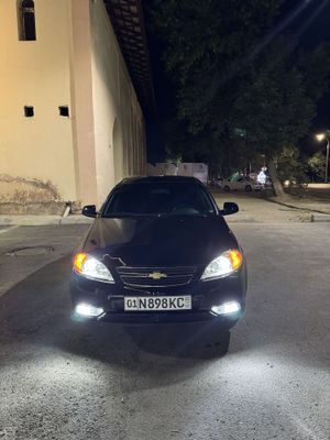 Chevrolet Gentra Black