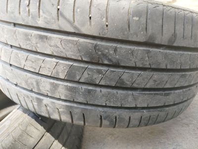 Продам шины 18 БМВ итд