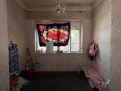 Сдаётся квартира на первом этаже — для студентов и мужчин