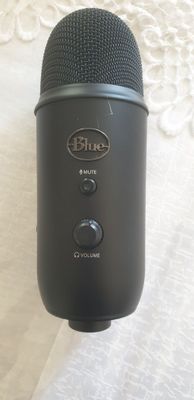Blue Yeti mik blak микрофон новый