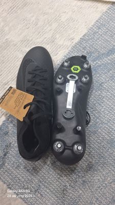 Бутсы Nike новые