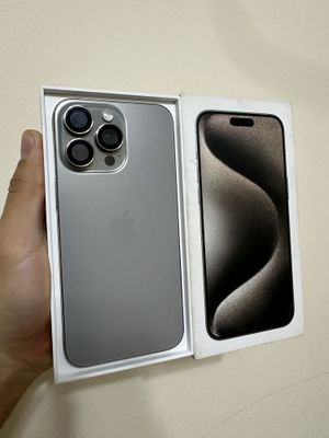 Iphone 15 pro max 256gb Ekranda dog bor