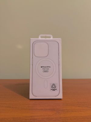 Оригинальные чехлы для iPhone 15 pro
