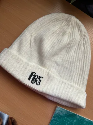 Issiq shapkalar yangi sotiladi