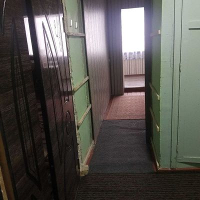 2 xonali kv ijaraga beriladi. Tovoqsoyda Bo'stonliq tumani