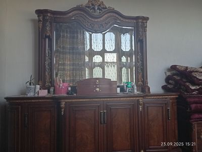 сервант и камот