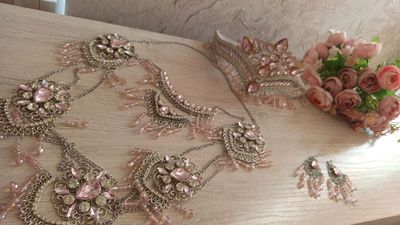 Tilla qosh kamplekt 500 000 som