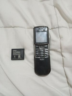 Nokia 8800 sotiladi