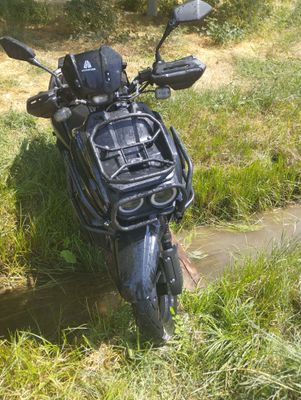 skuter tank sotiladi