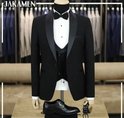 Продается смокинг от JAKAMEN