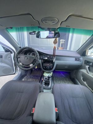 Chevrolet Lacetti 1.8 механика год выпуска 2012