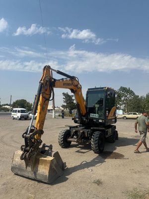 Hyundai HW-60 Ekskovator xolati zoʻr 15000 motochas