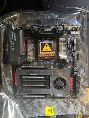 Материнская плата EVGA X299 DARK