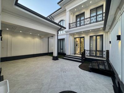 Ор-р: Центр Луначарский Продается Новый Евро дом 3,2.соток 550м2 7.ком