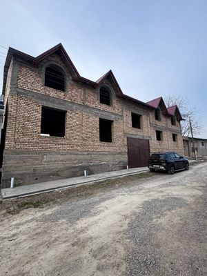 Oltin tepa toshmi posti