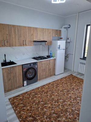 Сдам 2х комнатную с мебелью техникой, кумарик ЖМ завод