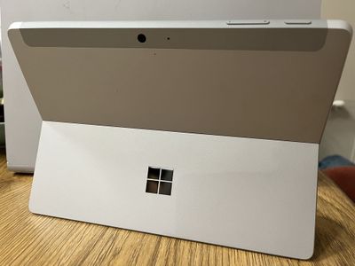 Microsoft Surface GO 3 - i3 8gb 128 ssd top New 0 cicle count