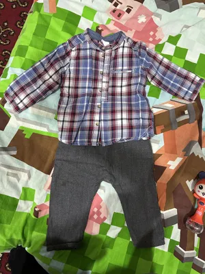 Костюмчик hm на мальчика размер 74 см до года подходит