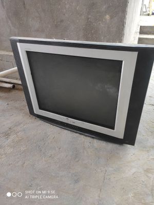 Телевизор LG рабочий