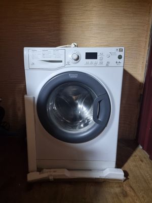 Ariston 8кг стиралка