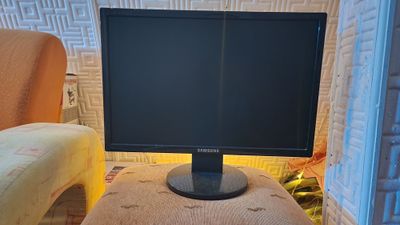 Монитор Samsung 943NWX 1440x900